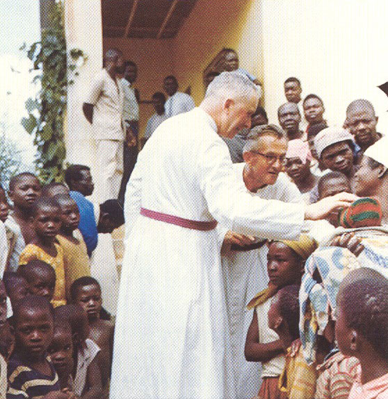 Mons. Lefebvre missionario in Angola