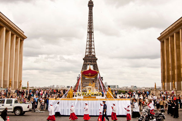 Il Carro del SS.mo Sacramento a Parigi